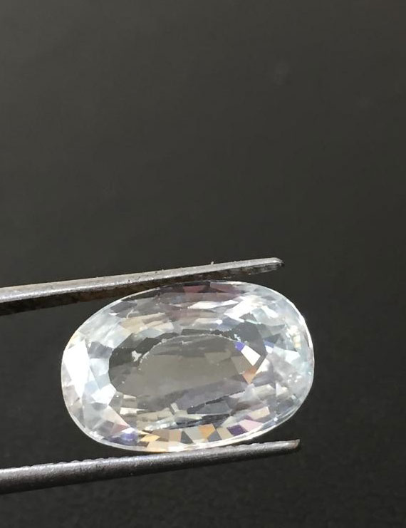 5.73 ct Natural White Zircon